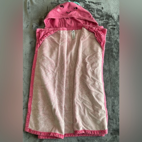 Carters Girls Hooded Towel One Size Strawberry Ladybug Beach Swimming Lessons - Picture 11 of 11